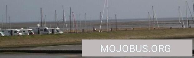 Wohnmobilstellplatz direkt an der Marina Horumersiel