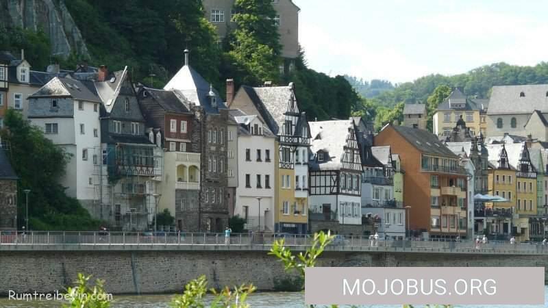 Ein Ziel mit dem neuen Free Living Wohnmobil