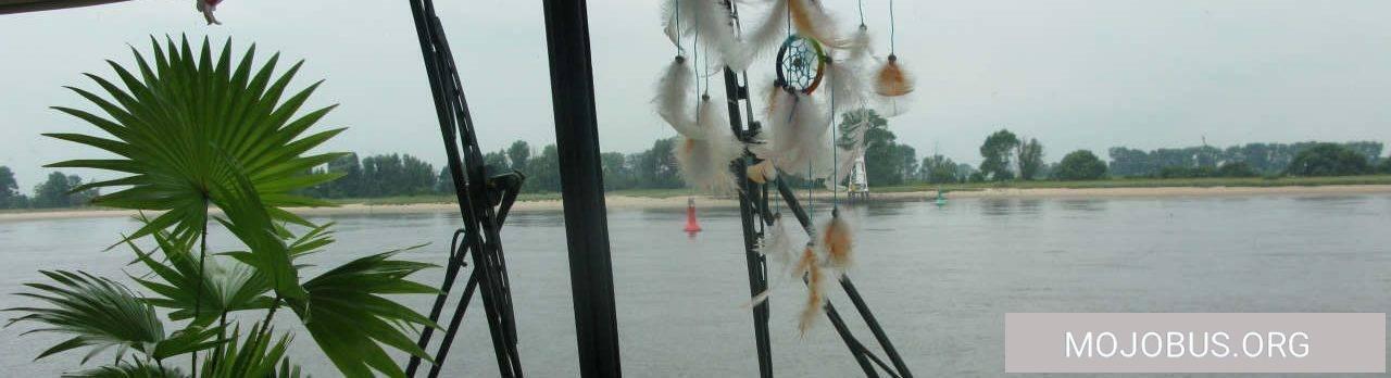 Mit dem Wohnmobil Frei stehen an der schönen Weser :-)