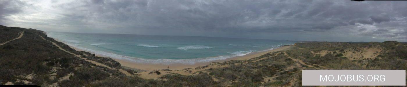 Urzeitliche Bucht in Portugal mit einem tollen Stellplatz zwischen Dünen